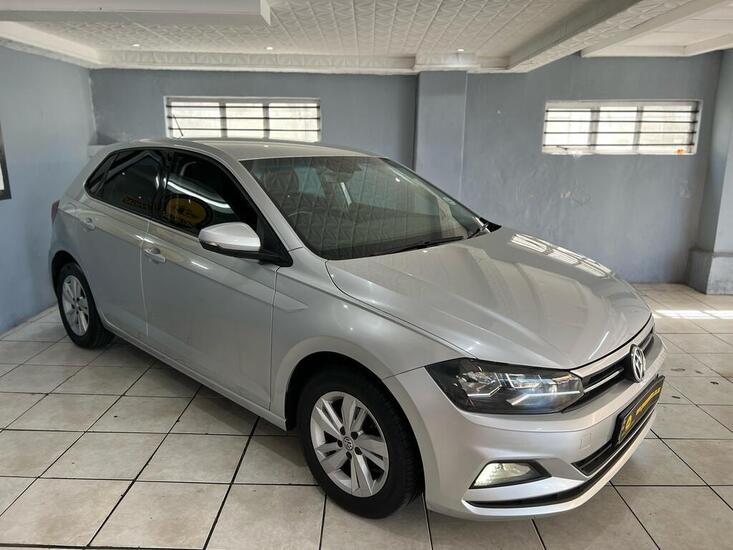 Volkswagen - Polo