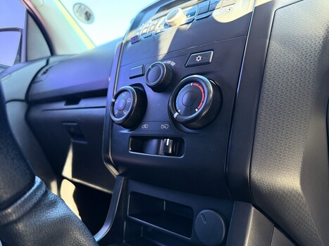 Isuzu