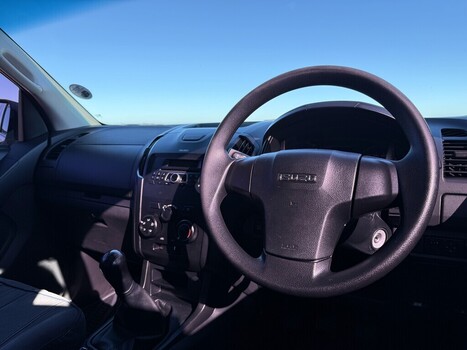 Isuzu