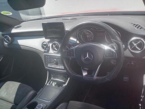 Mercedes Benz