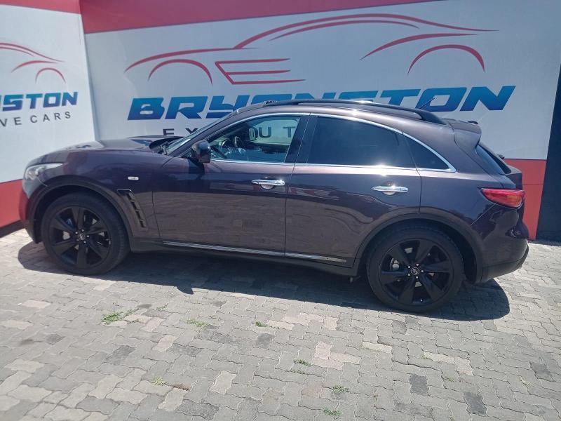 Infiniti | q70