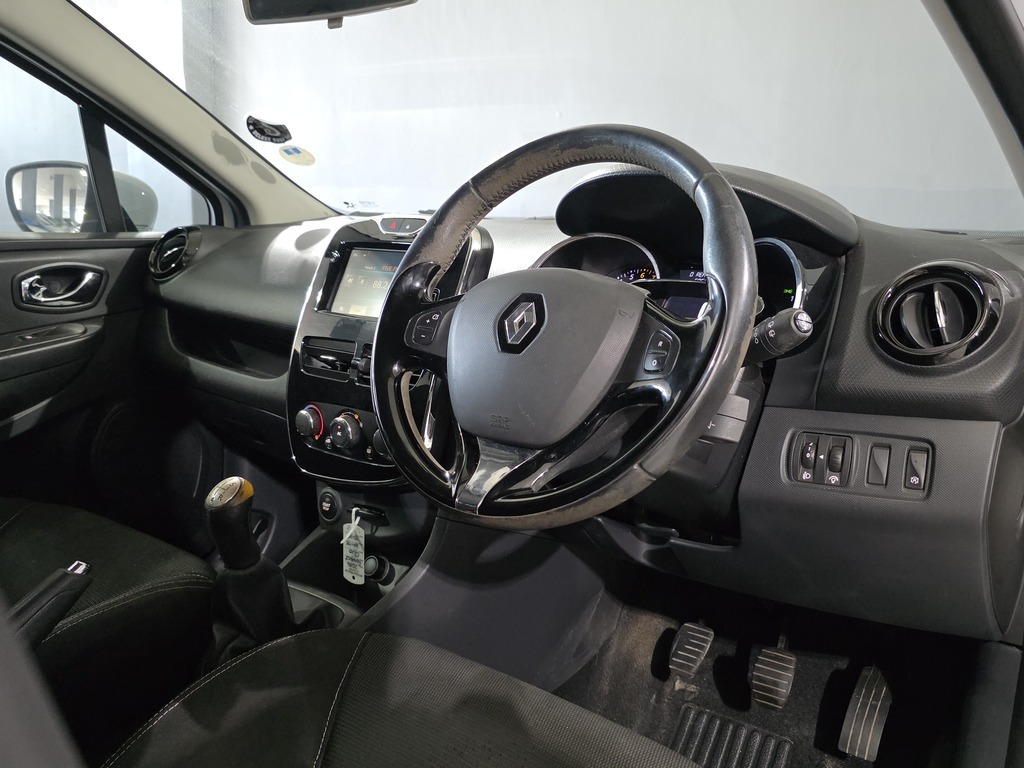 Renault | Clio Iv